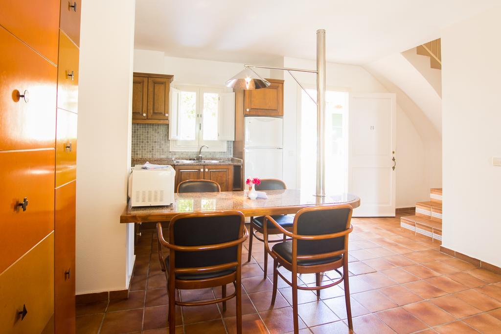 Apartamento Club Pueblo Menorquin Ciutadella  Exterior foto