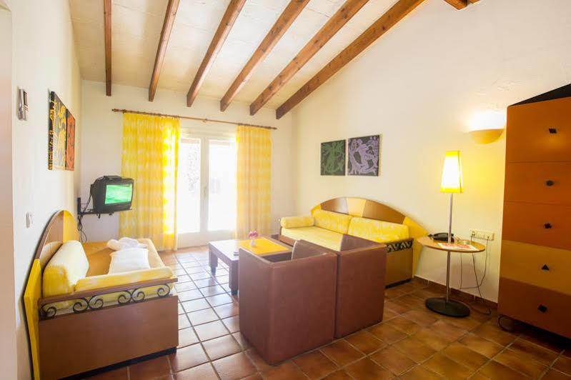 Apartamento Club Pueblo Menorquin Ciutadella  Exterior foto